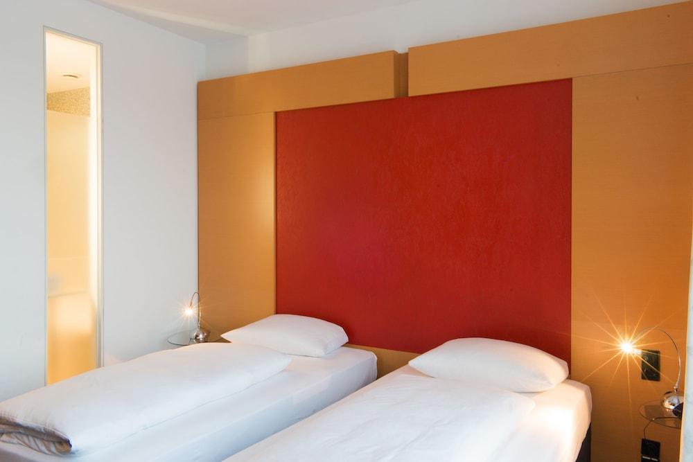 Four Ratingen Dusseldorf Airport Hotel Exterior photo