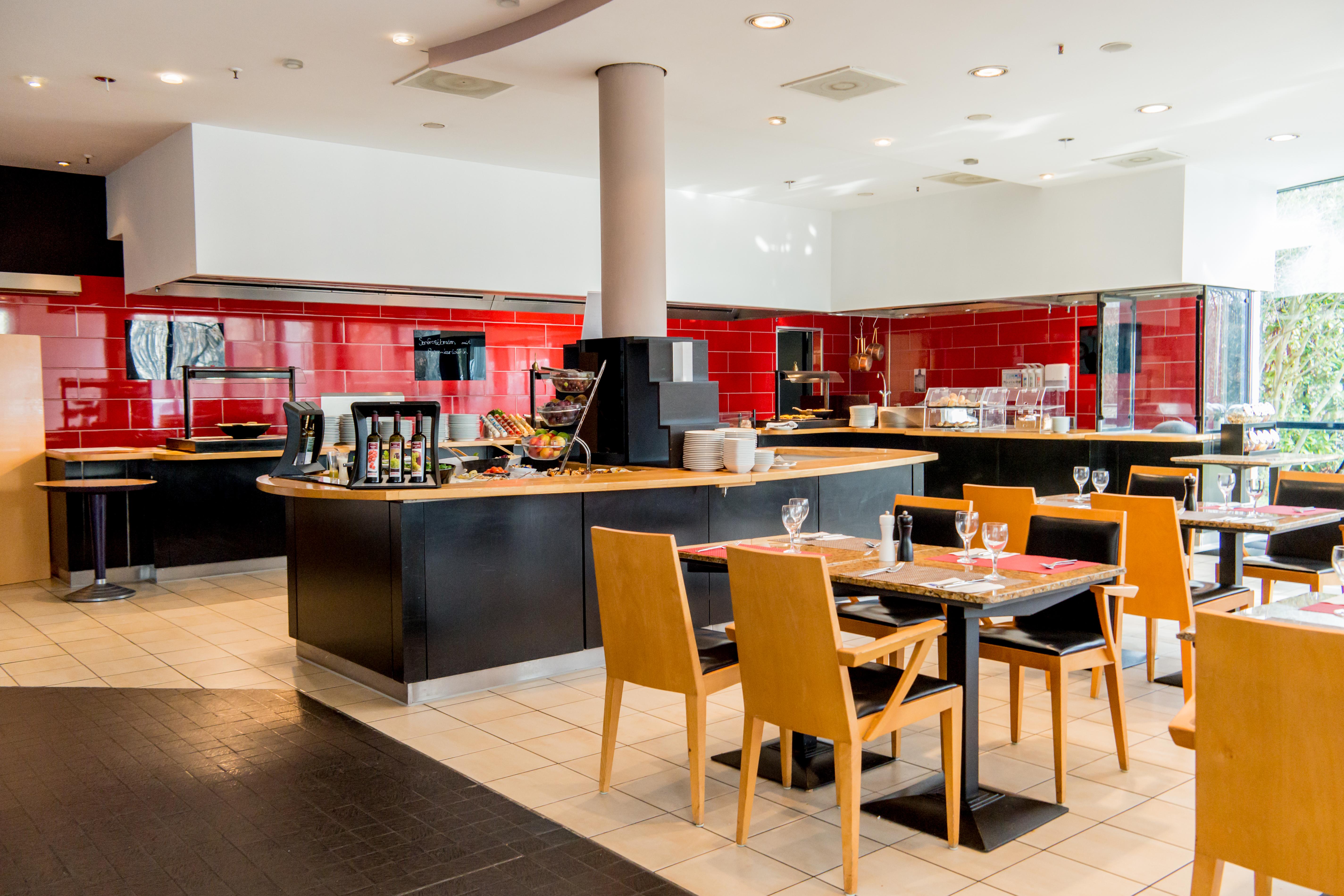 Four Ratingen Dusseldorf Airport Hotel Exterior photo