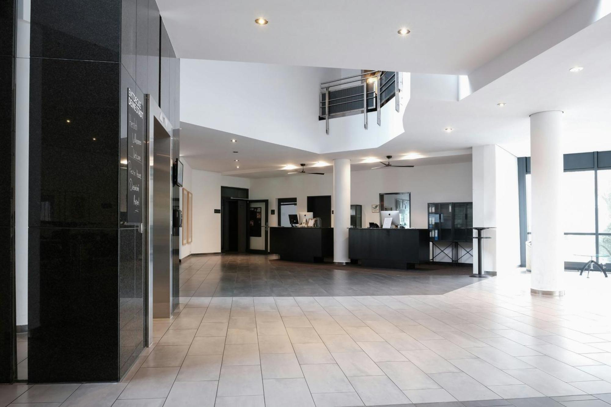 Four Ratingen Dusseldorf Airport Hotel Exterior photo