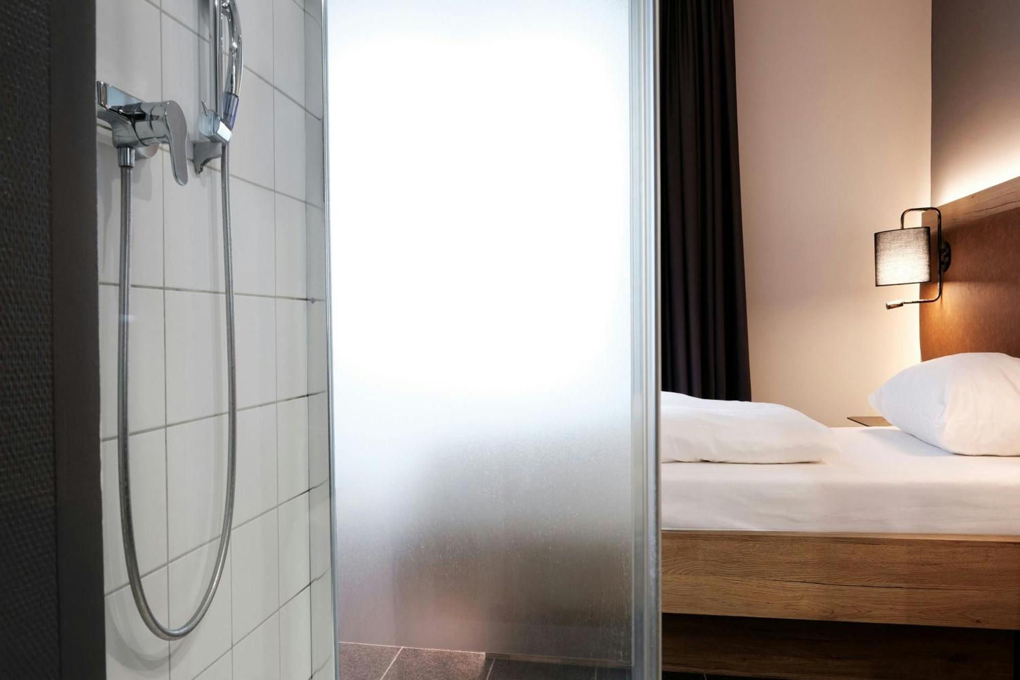 Four Ratingen Dusseldorf Airport Hotel Exterior photo