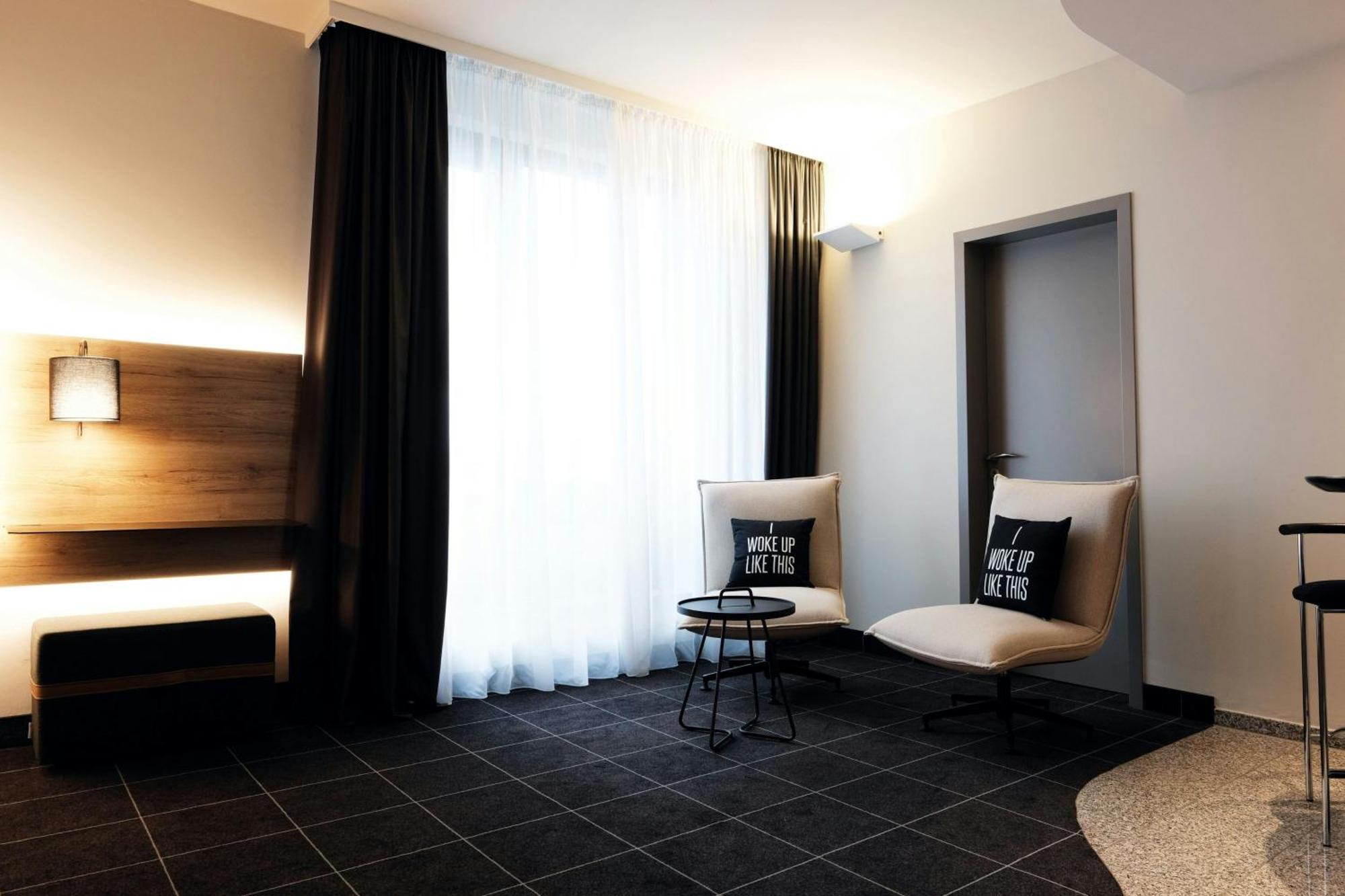 Four Ratingen Dusseldorf Airport Hotel Exterior photo