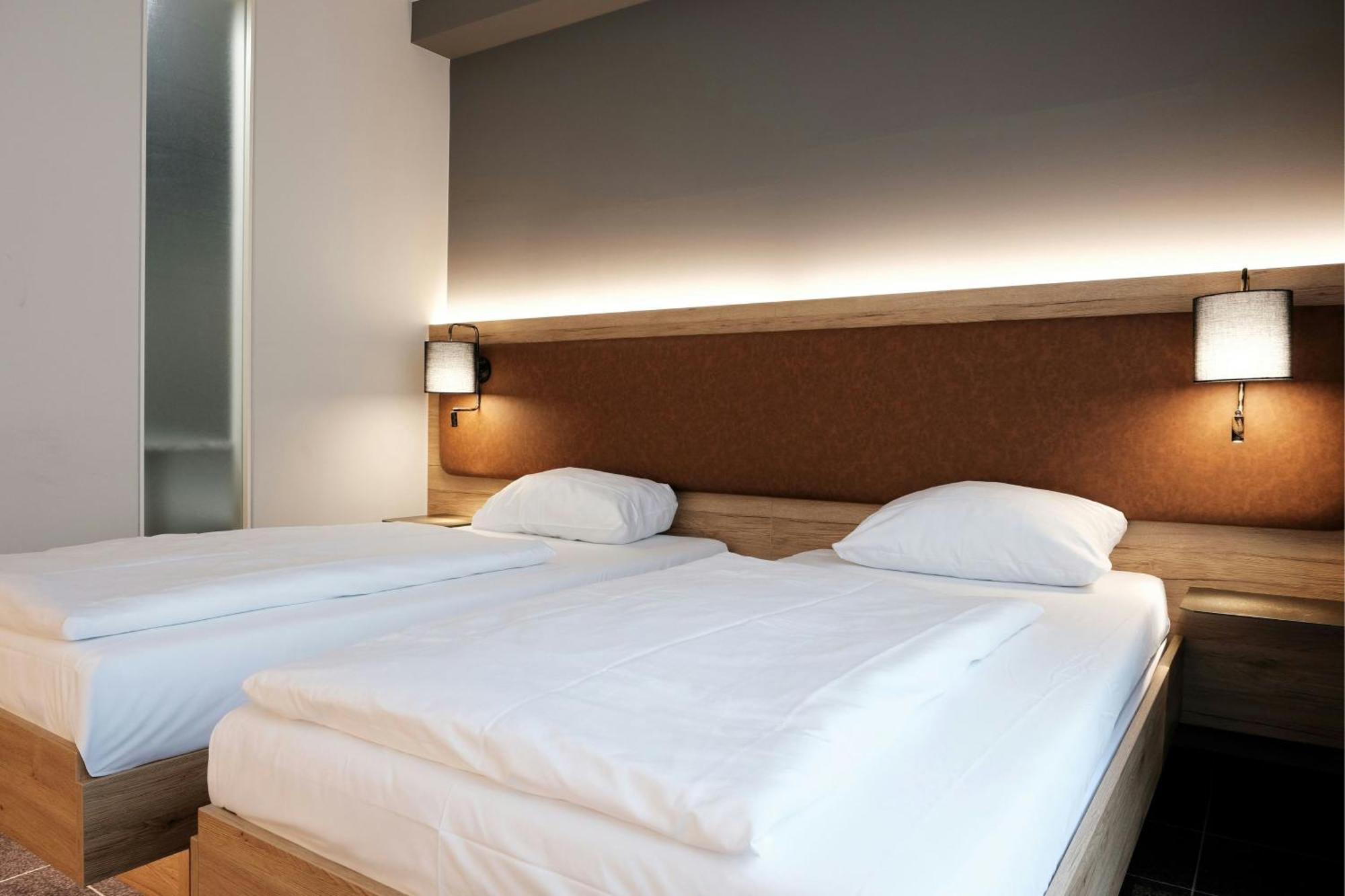 Four Ratingen Dusseldorf Airport Hotel Exterior photo