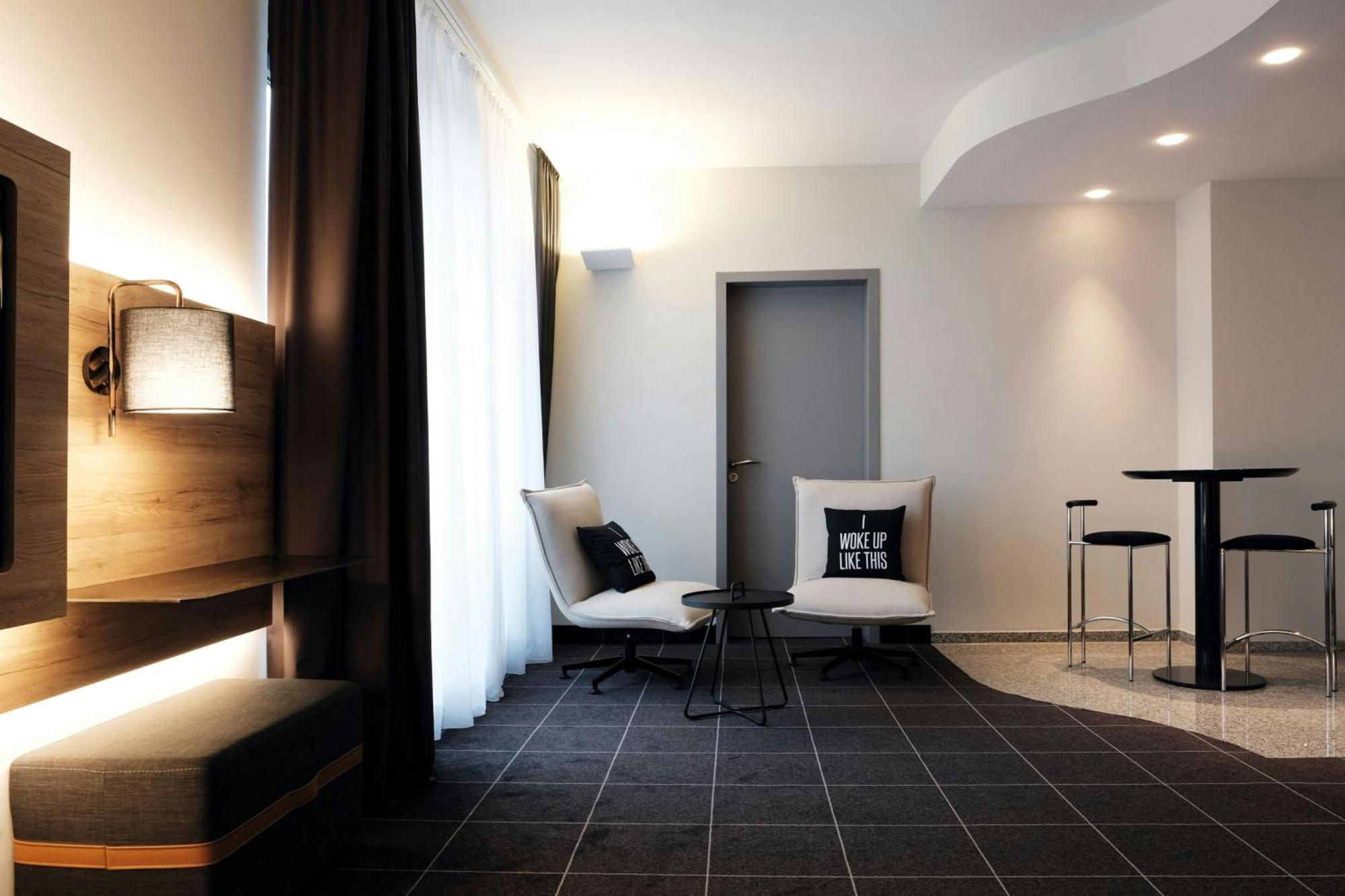 Four Ratingen Dusseldorf Airport Hotel Exterior photo