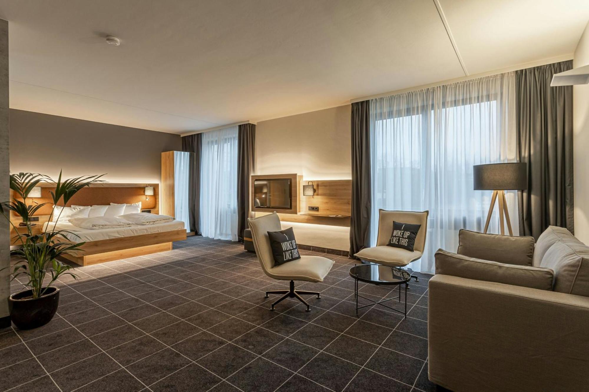 Four Ratingen Dusseldorf Airport Hotel Exterior photo
